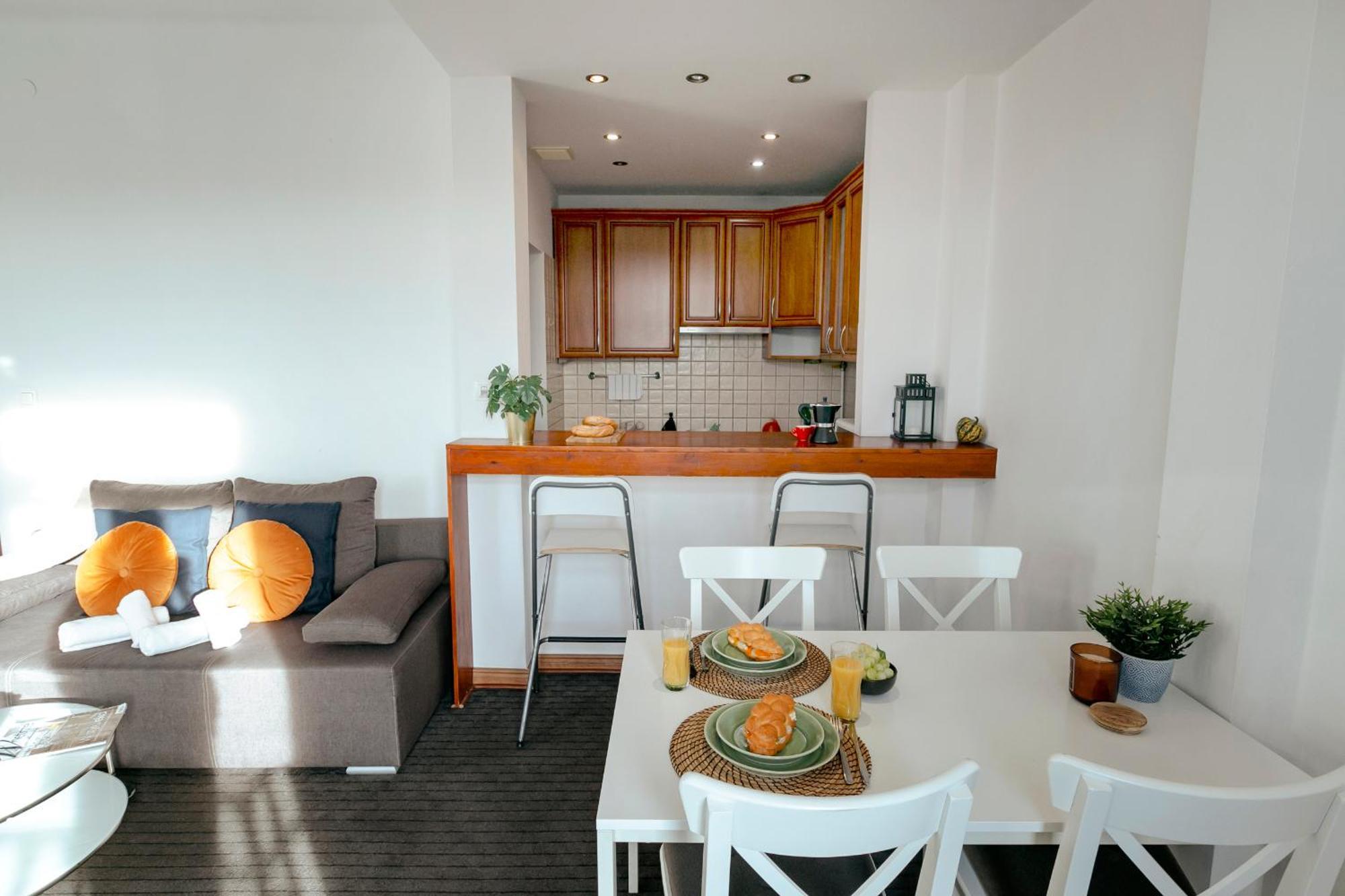 Plac Konstytucji 6 Orange - Apartament Dla 4 Osob - Bezplatny Parking - Free Parking - Piekny Widok Na Panorame Warszawy Varsóvia Exterior foto